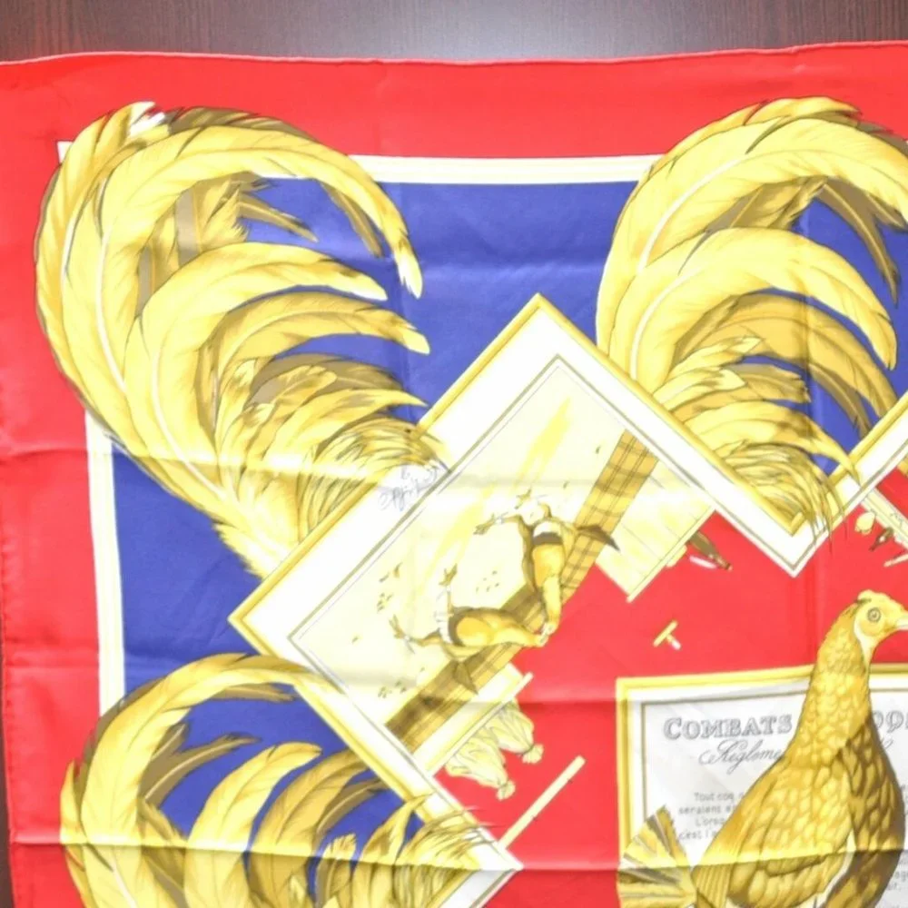 Authentic HERMES Carre 90 Scarf "COMBATS DE COQS" Silk Red Blue - Picture 4 of 16